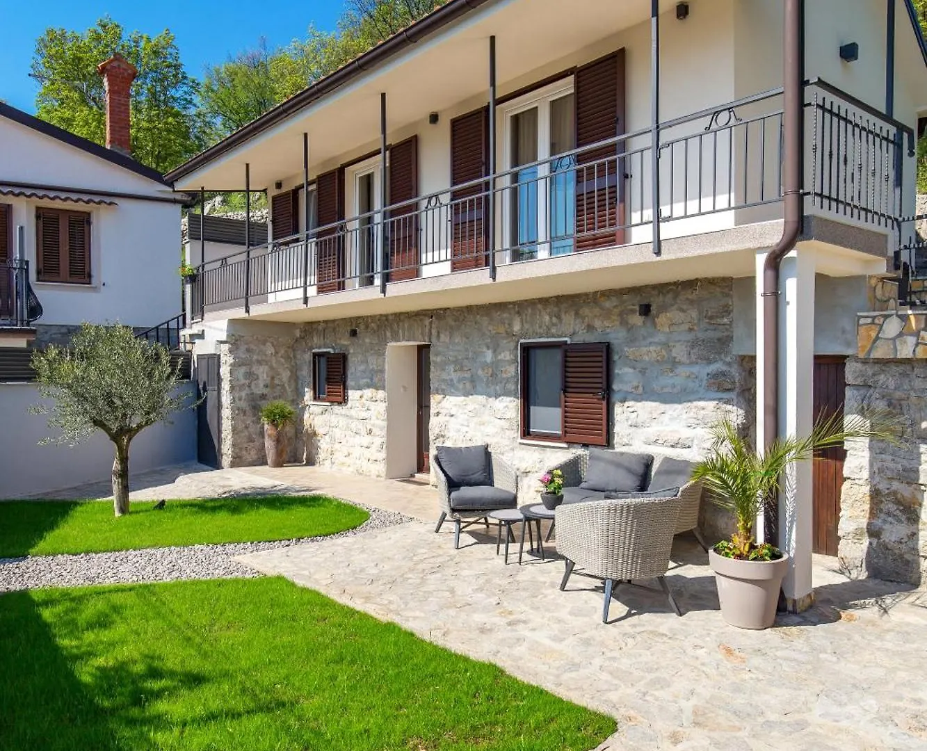 Srok Luxury Apartment With Pool Kastav