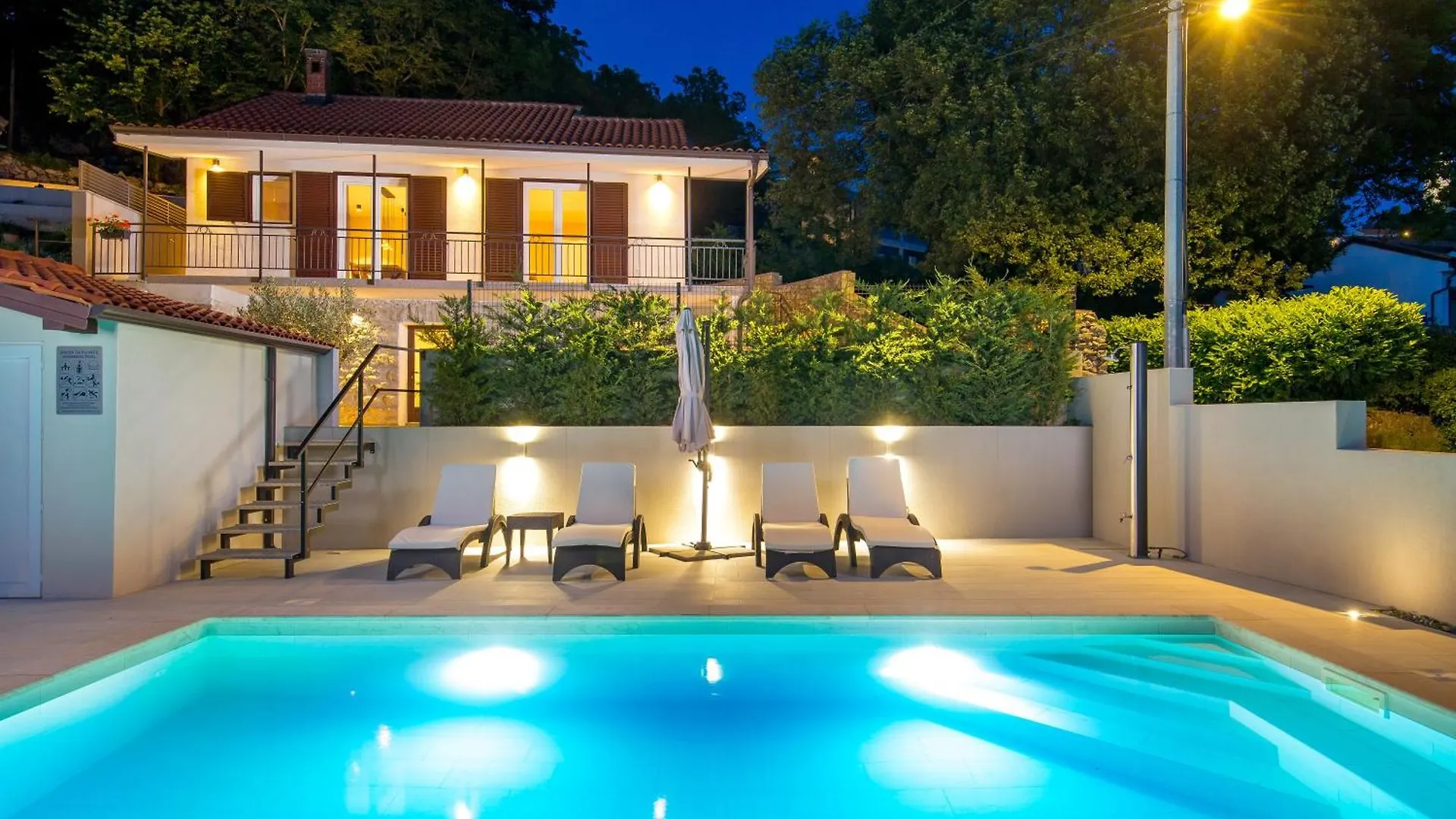Srok Luxury Apartment With Pool Kastav