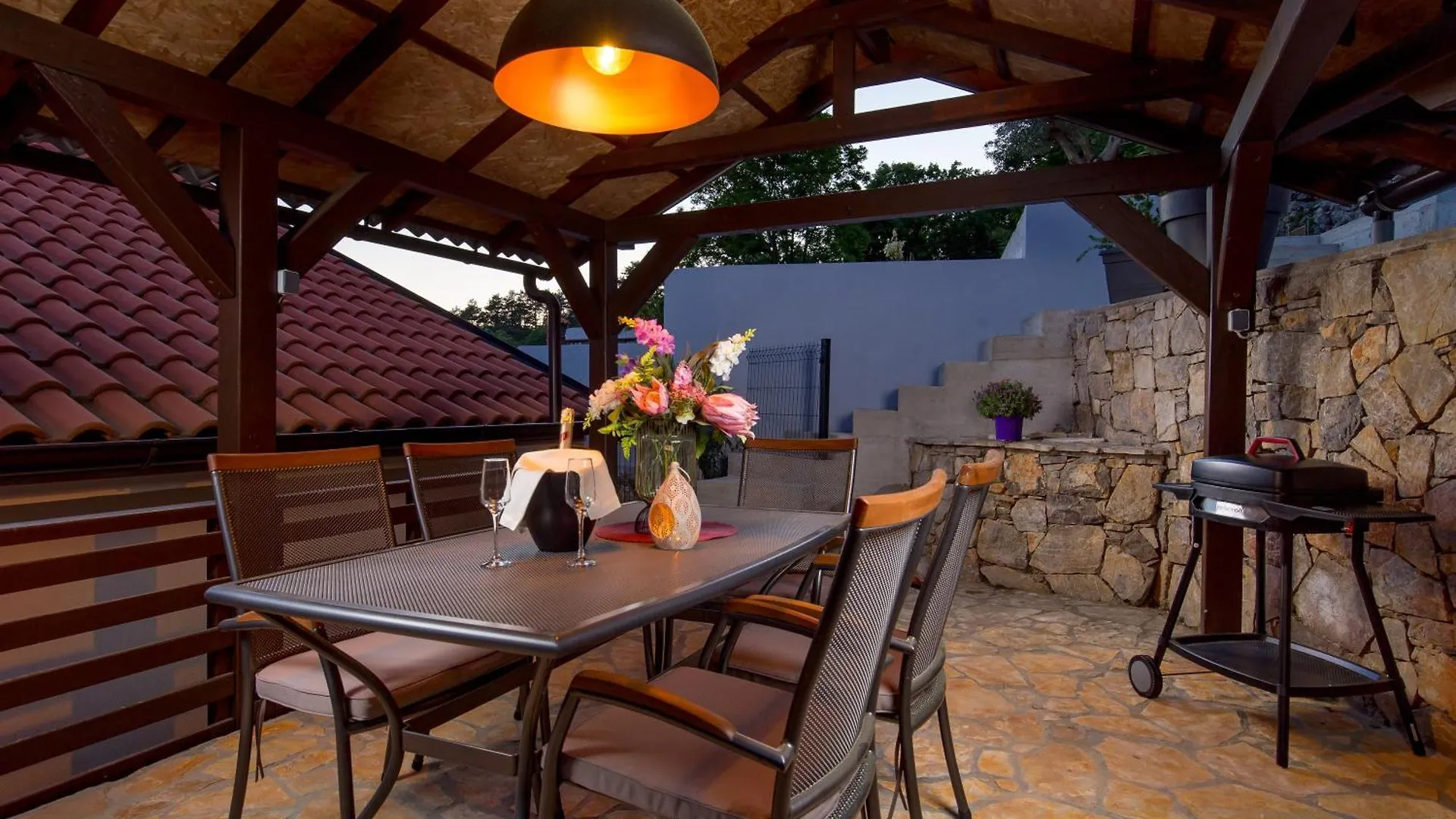 Srok Luxury Apartment With Pool Kastav