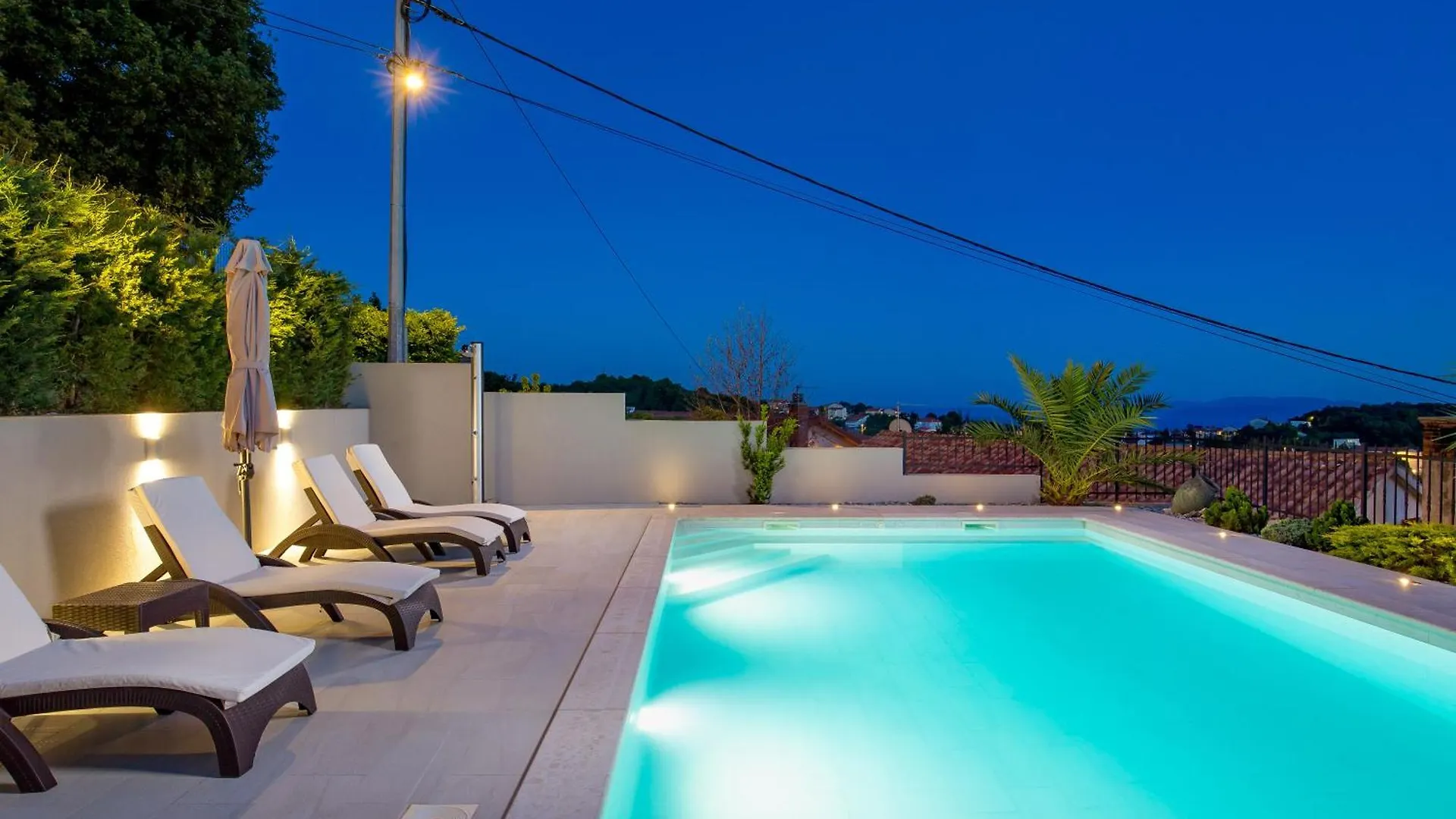 Srok Luxury Apartment With Pool Kastav Croatia