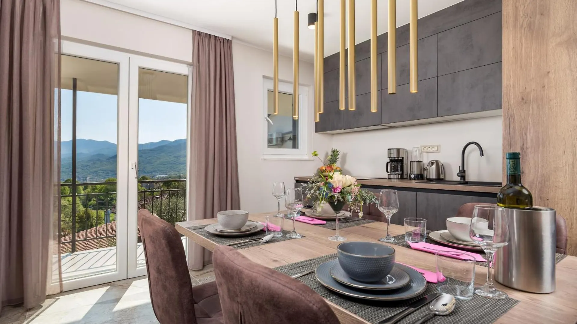 Srok Luxury Apartment With Pool Kastav